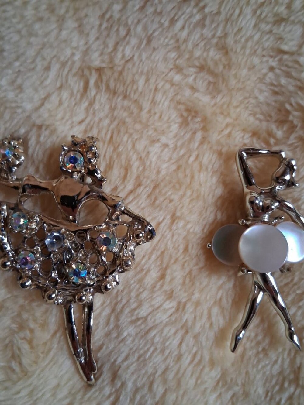 BALLERINA SHIRT PINS-(SET OF 2)